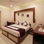 Oyo 2760 Hotel Chanakya