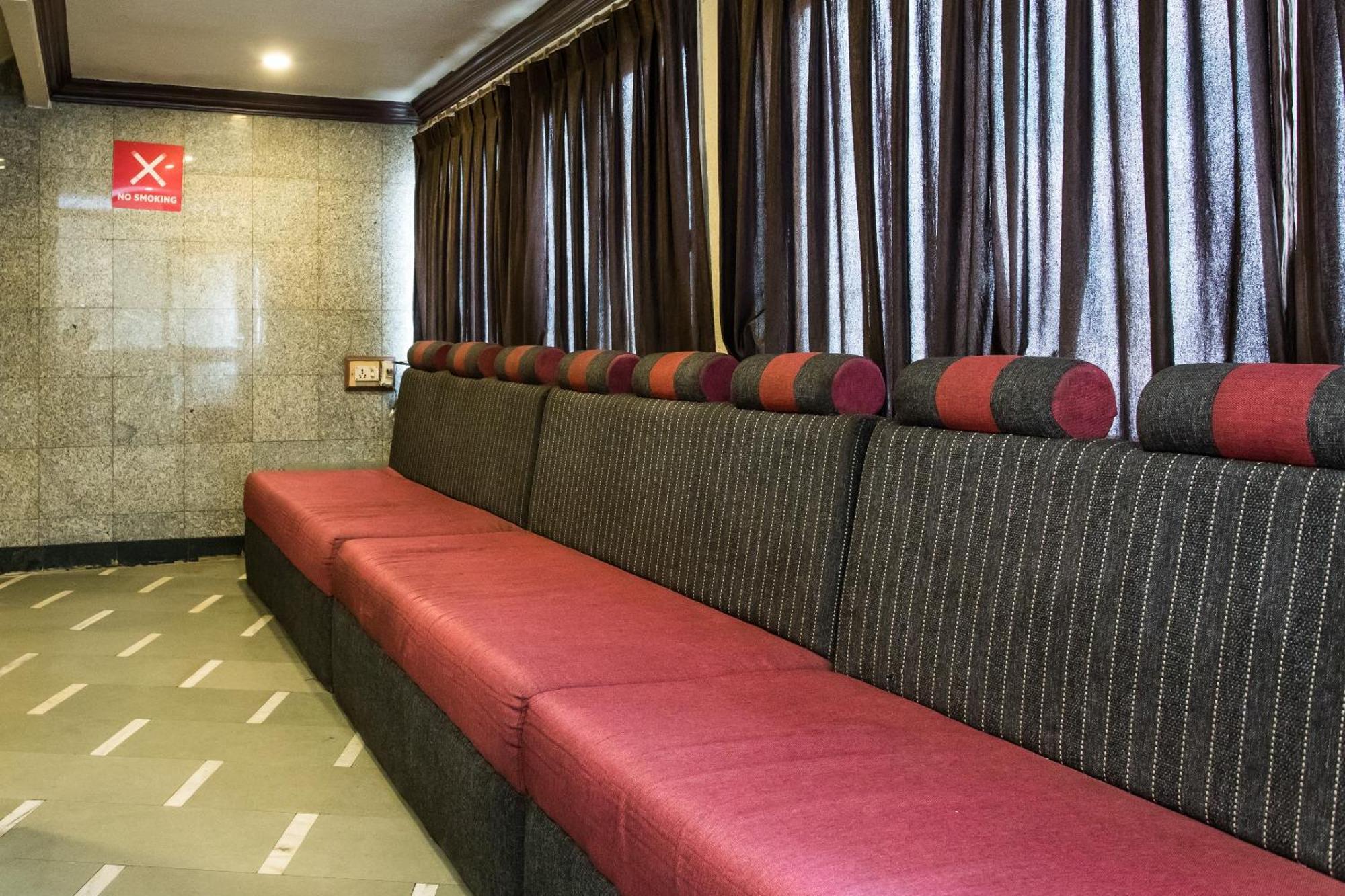 Oyo 2760 Chanakya Hotel Indore